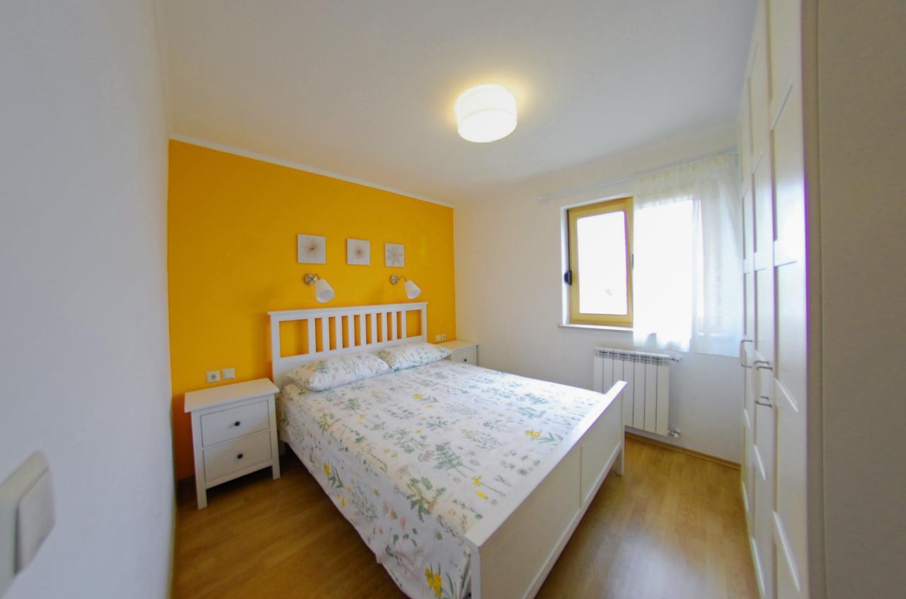 Nelkas Apartments Pula Exterior photo